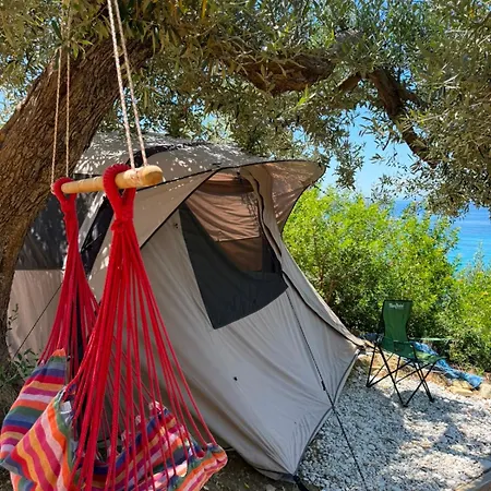 キャンプ場 Blue In Borsh, Vlore