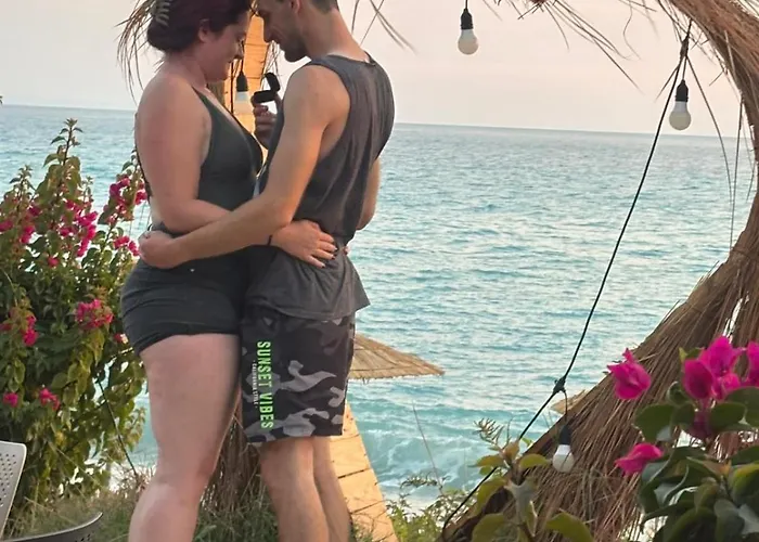 Blue In Borsh, Vlore